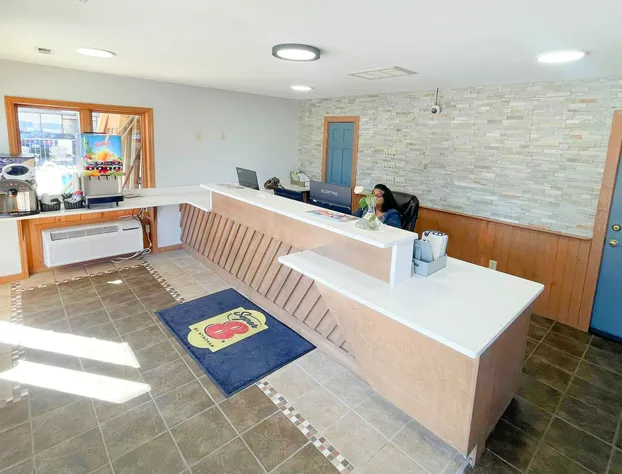 Super 8 By Wyndham Pigeon Forge Downtown hotel detail image 3