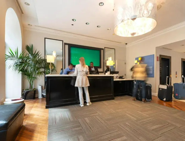 Holiday Inn Express Chicago - Magnificent Mile An Ihg Hotel hotel detail image 3