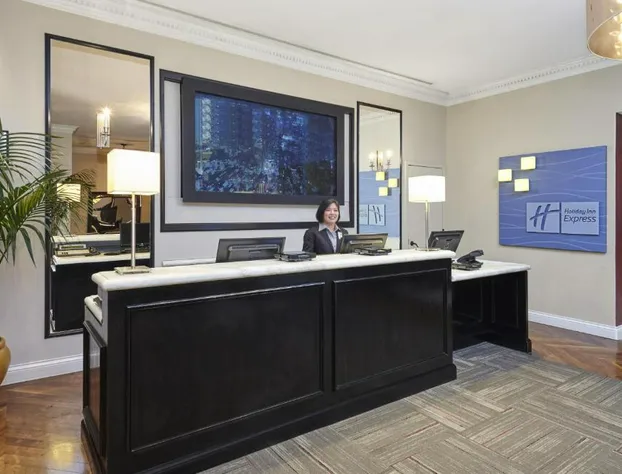 Holiday Inn Express Chicago - Magnificent Mile An Ihg Hotel hotel detail image 4