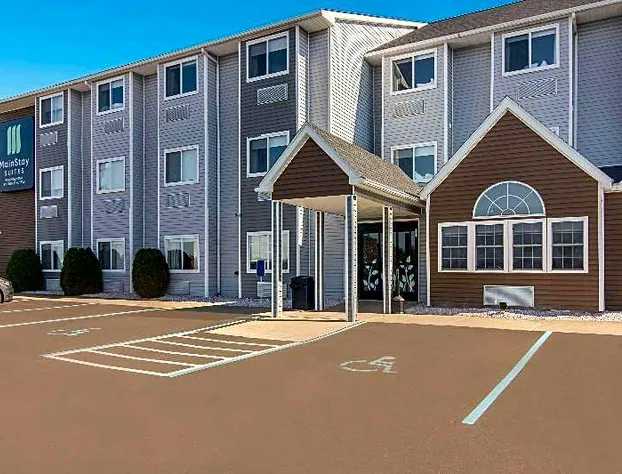 Rodeway Inn and Suites hotel detail image 1