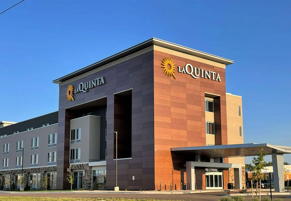 La Quinta Inn & Suites by Wyndham Denver Parker hotel hero