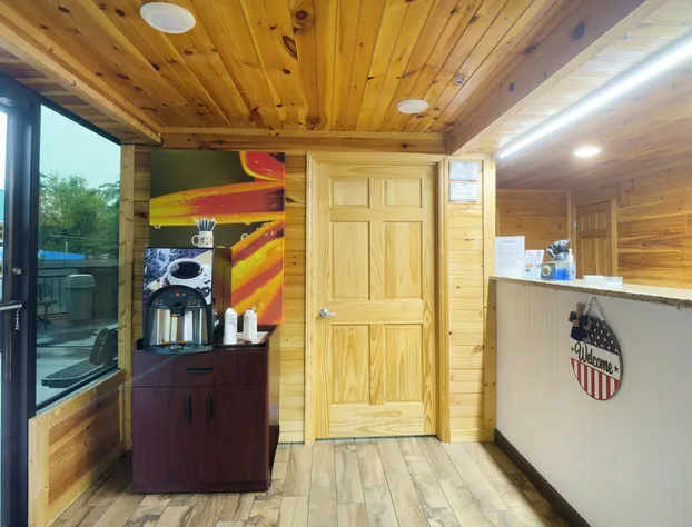 Tennessee Mountain Lodge Riverside by OYO hotel detail image 4