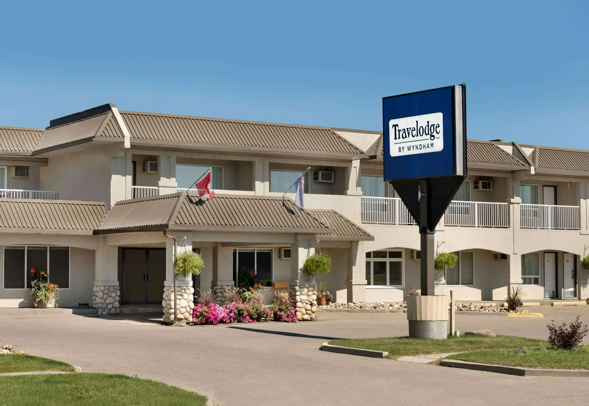 Travelodge by Wyndham Edson hotel hero