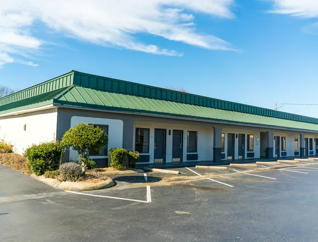 Quality Inn & Suites hotel detail image 2