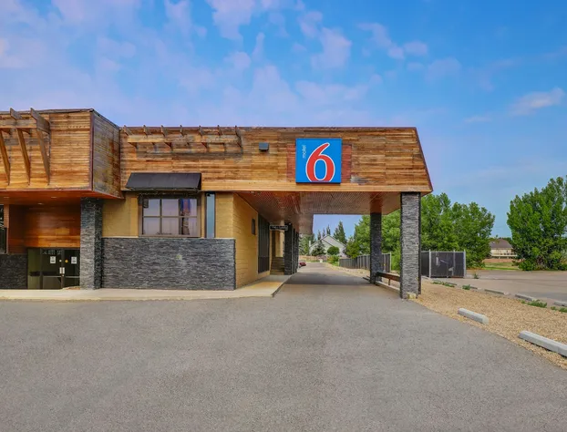 Motel 6 Brooks, AB hotel detail image 1
