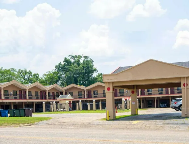 OYO Hotel Opp Al, Floral Hwy hotel detail image 2