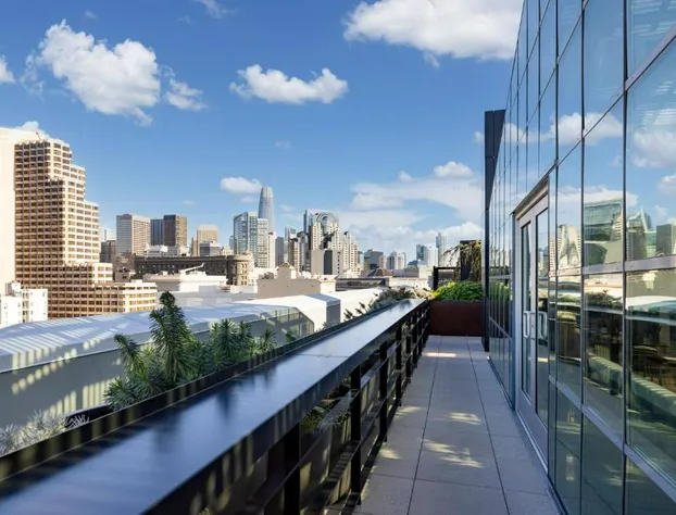 Timbri Hotel San Francisco, Curio Collection by Hilton hotel detail image 4