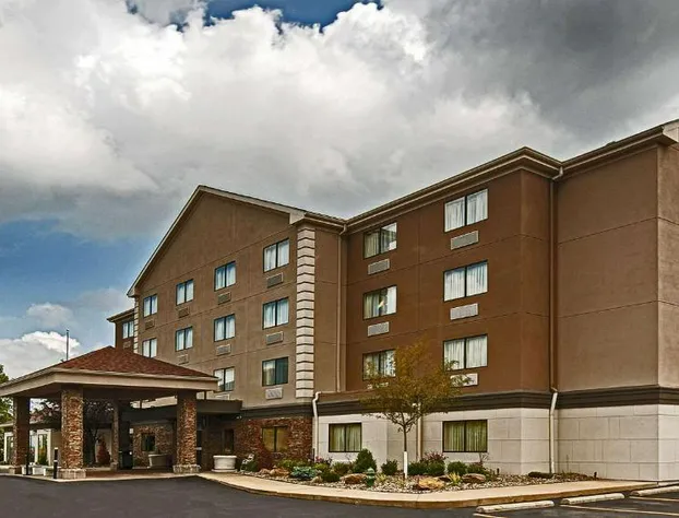 Comfort Inn & Suites Copley Akron hotel detail image 3