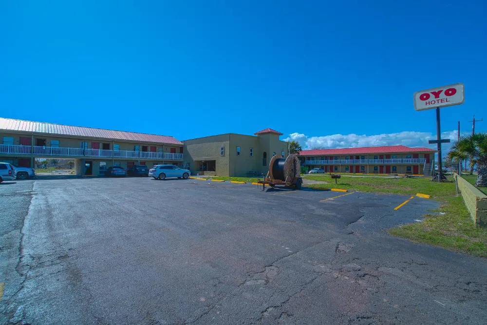 Days Inn by Wyndham Aransas Pass hotel hero