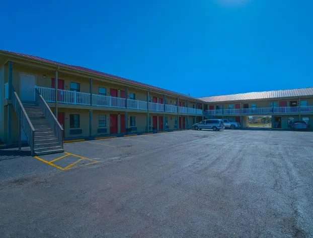 Days Inn by Wyndham Aransas Pass hotel detail image 2