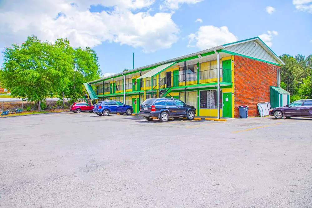 OYO Hotel Calhoun, GA I-75 hotel hero