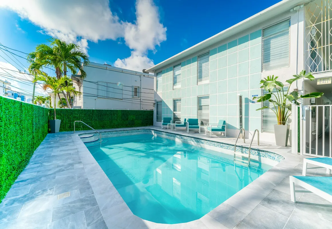 Praia Hotel Boutique & Apartments Miami Beach hotel hero