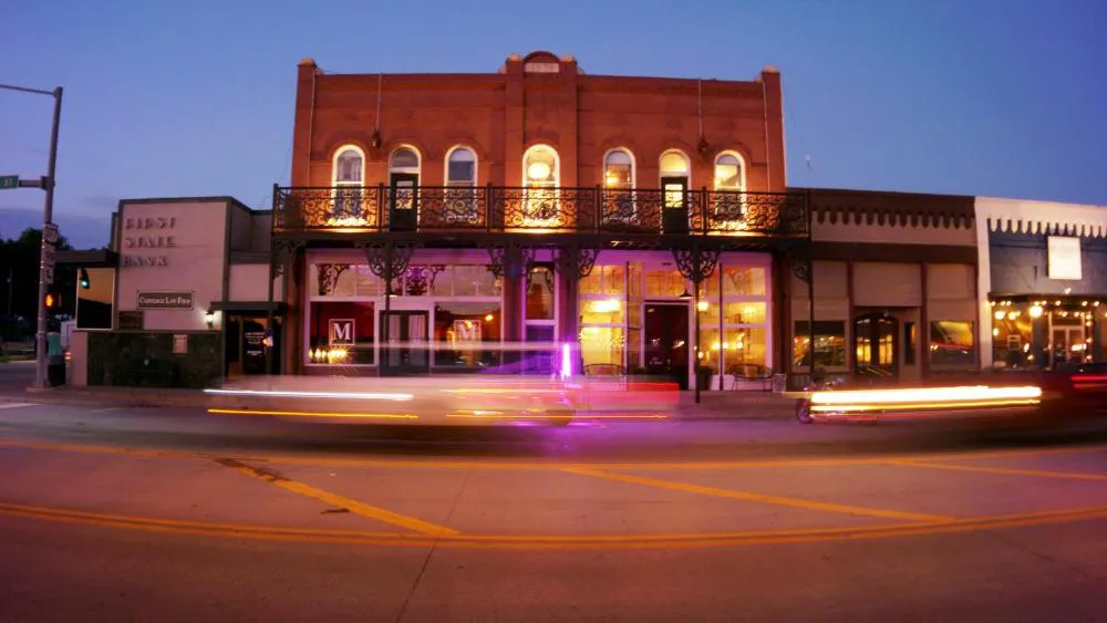 Mulberry Inn hotel hero