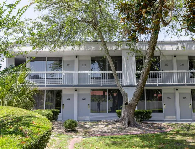 Oneway Savannah hotel detail image 2