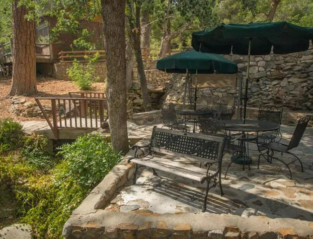 Quiet Mind Lodge Retreat & Spa Sequoias hotel detail image 3