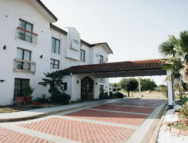 All Seasons Inn & Suites hotel detail image 1