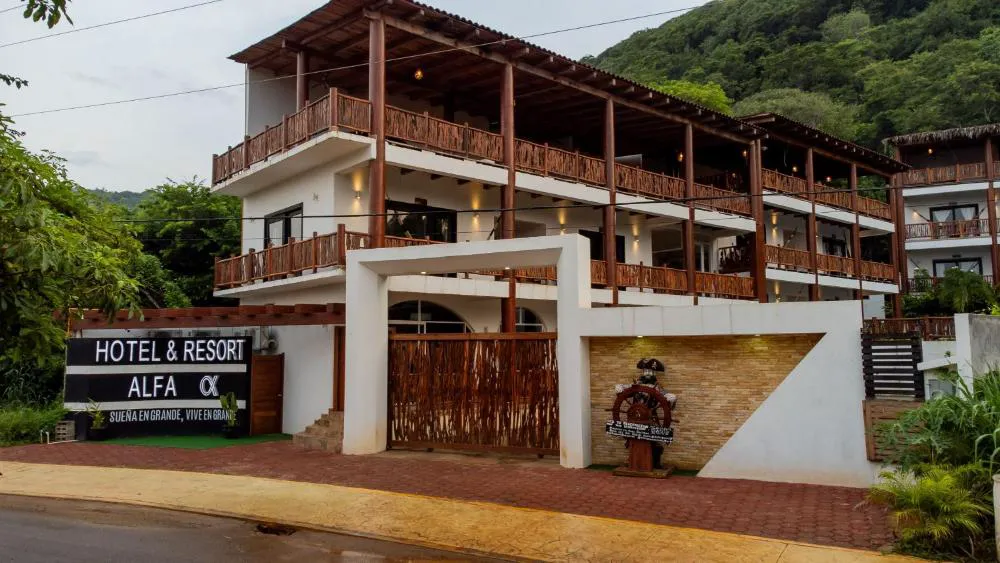 Alfa Resort Troncones hotel hero