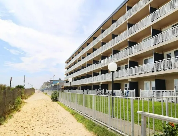 Dunes Suites Oceanfront hotel detail image 1