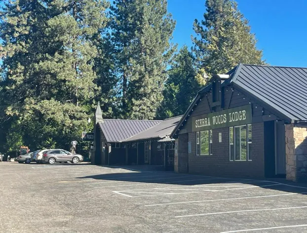 Sierra Woods Lodge hotel detail image 1