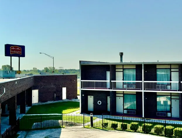 FairBridge Inn Express Hiawatha hotel detail image 1