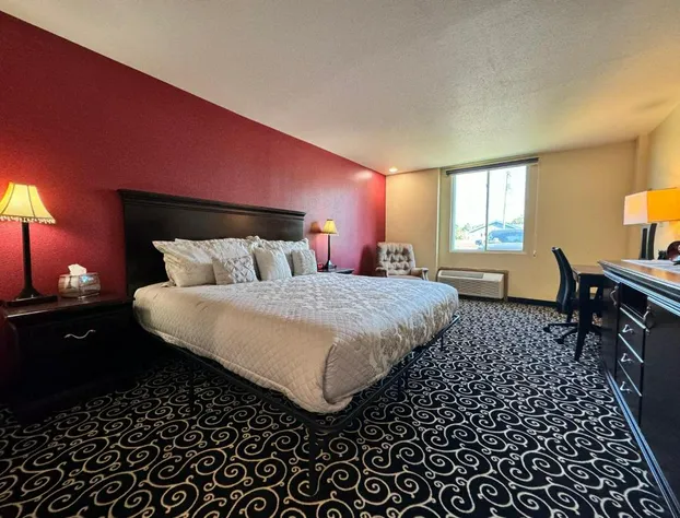 FairBridge Inn Express Hiawatha hotel detail image 4