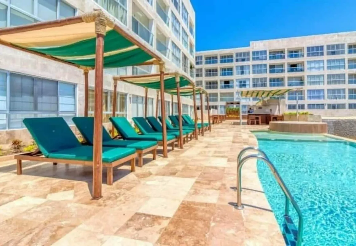 Condo Marina P hotel hero