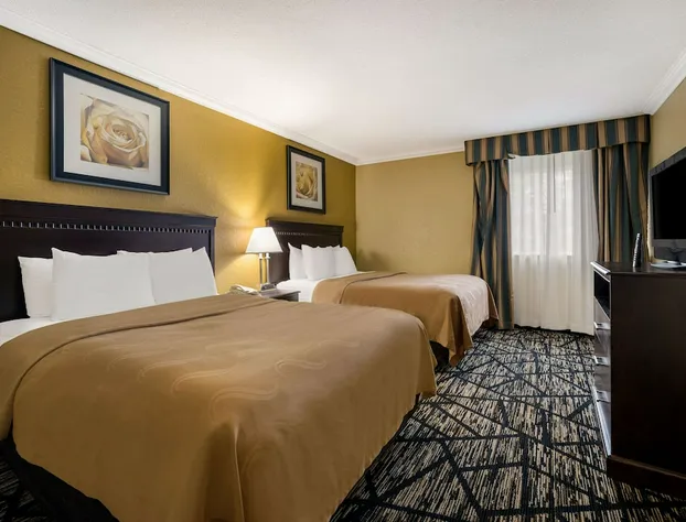 Suburban Studios Syracuse Fairgrounds hotel detail image 2