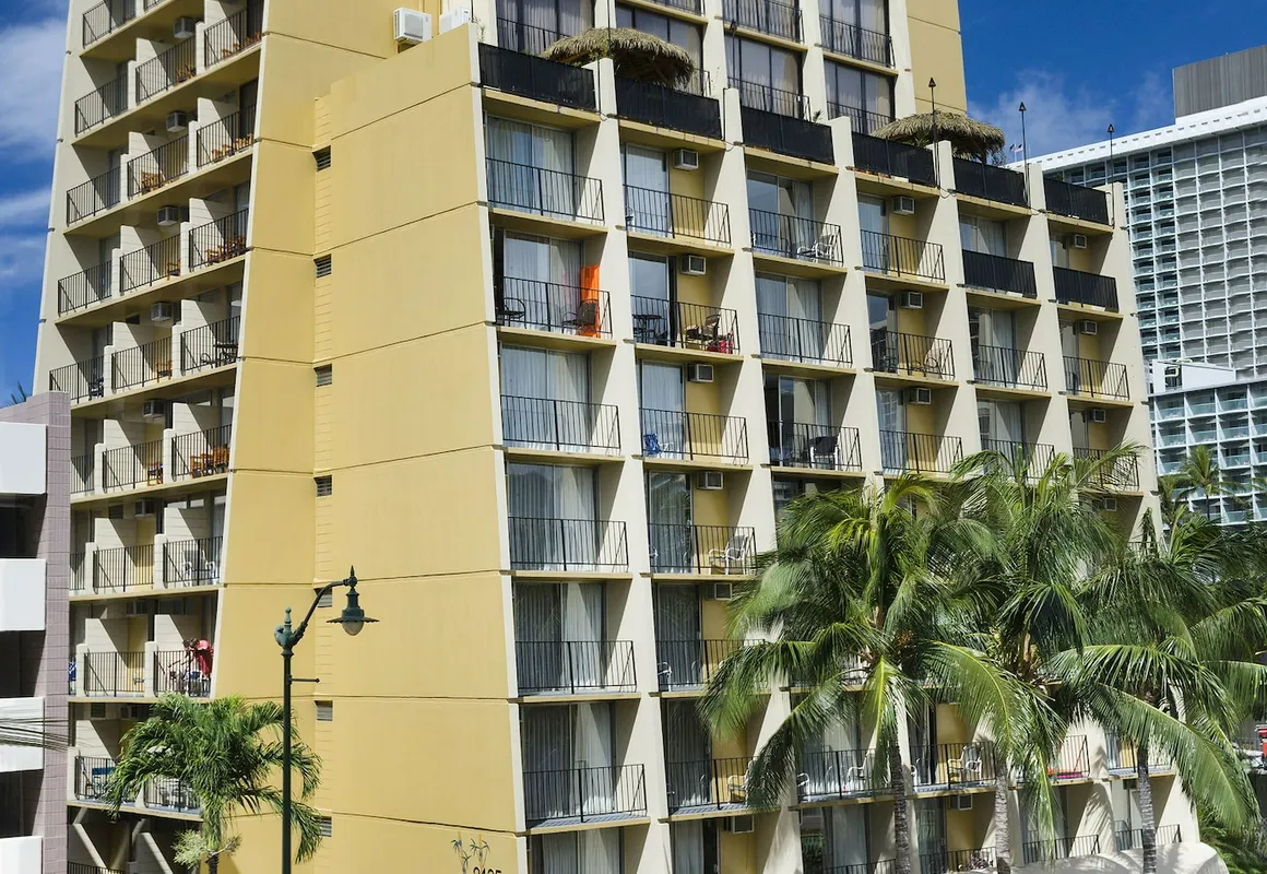 Castle Bamboo Waikiki Hotel hotel hero