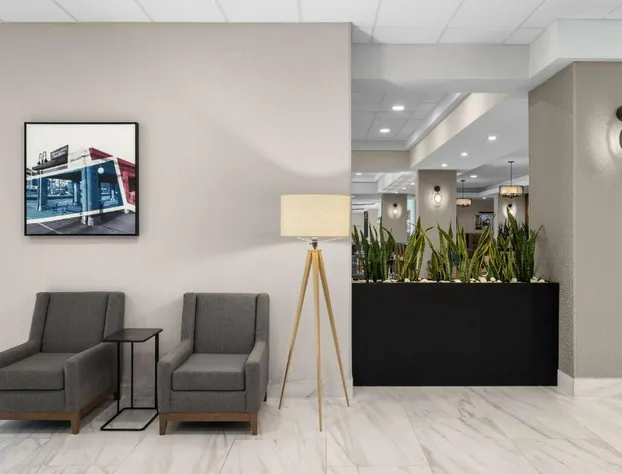 Hampton Inn & Suites Downers Grove Chicago hotel detail image 4