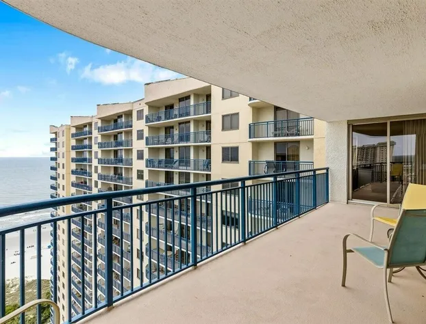 Brighton Tower 1909 3br 3ba Oceanfront 3 Bedroom Condo by RedAwning hotel detail image 4