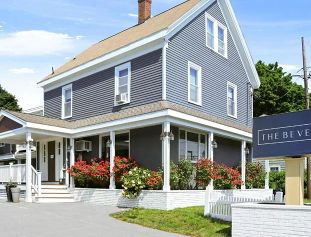 The Beverly hotel detail image 2