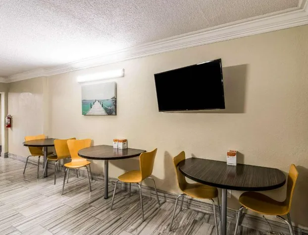 Quality Inn Pensacola North hotel detail image 2