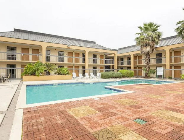 Days Inn Baton Rouge South hotel detail image 1