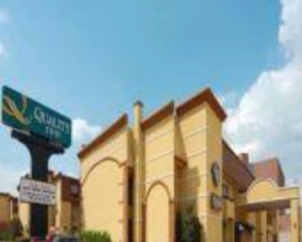 Quality Inn hotel hero