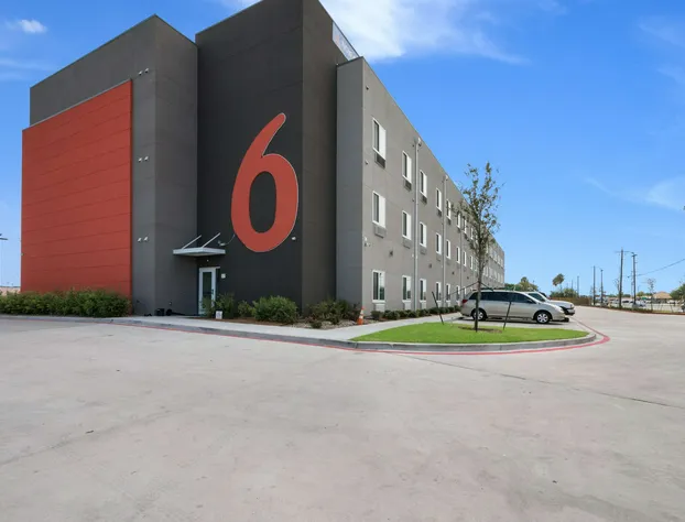 Motel 6 Corpus Christi, TX hotel detail image 1