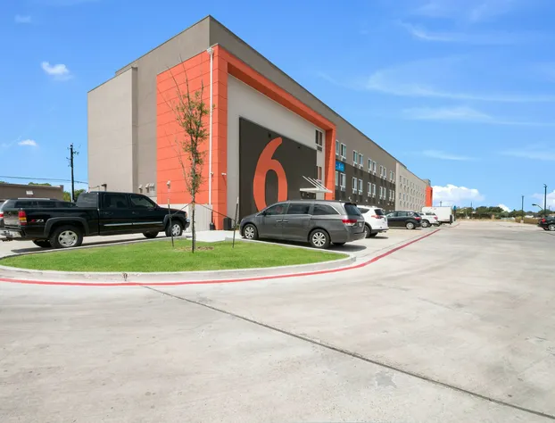Motel 6 Corpus Christi, TX hotel detail image 4