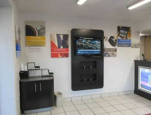 Studio 6 Little Rock, AR - West hotel detail image 2