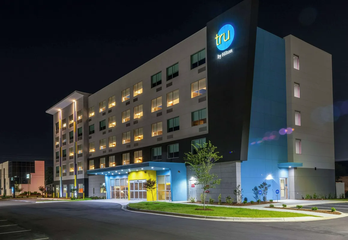 Tru By Hilton Fayetteville Fort Bragg hotel hero