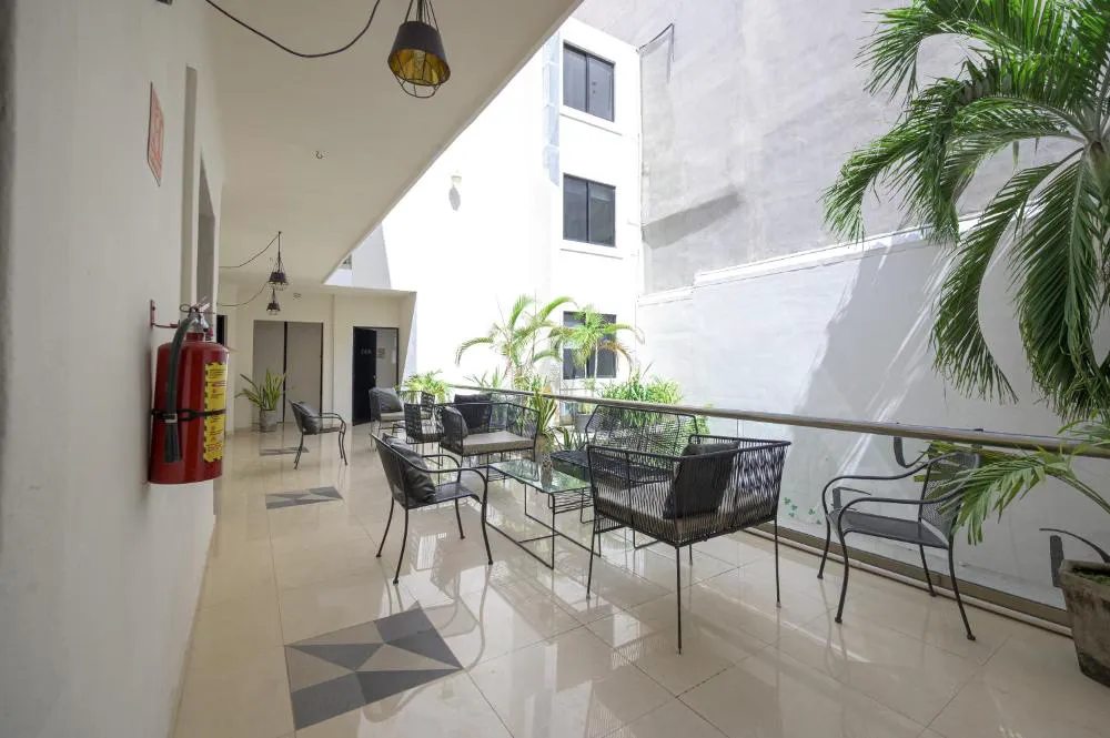 Aruma Hotel hotel hero