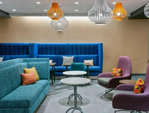Tru by Hilton Wilmington hotel detail image 3