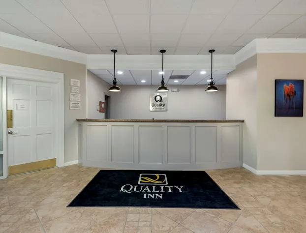 Quality Inn & Suites New Hartford - Utica hotel detail image 2