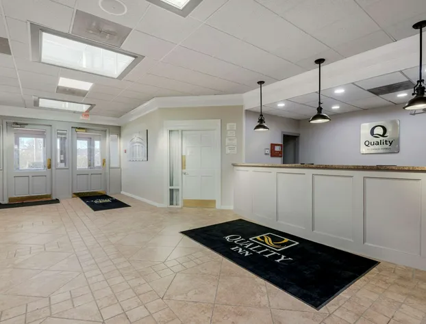 Quality Inn & Suites New Hartford - Utica hotel detail image 3