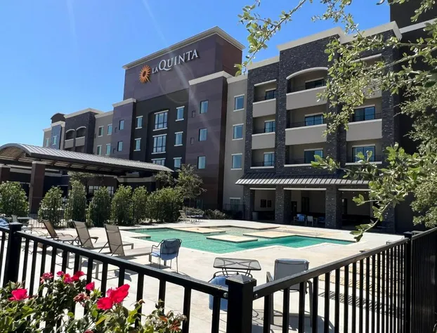 La Quinta Inn & Suites by Wyndham Lubbock Southwest hotel detail image 2