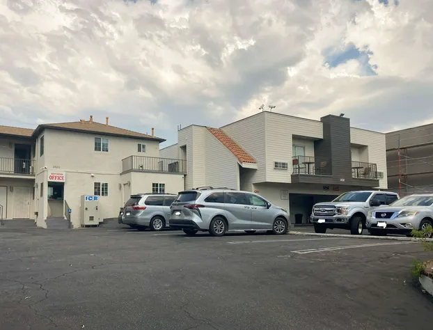 Motel 6 Glendale, CA – Pasadena Burbank Los Angeles hotel detail image 1