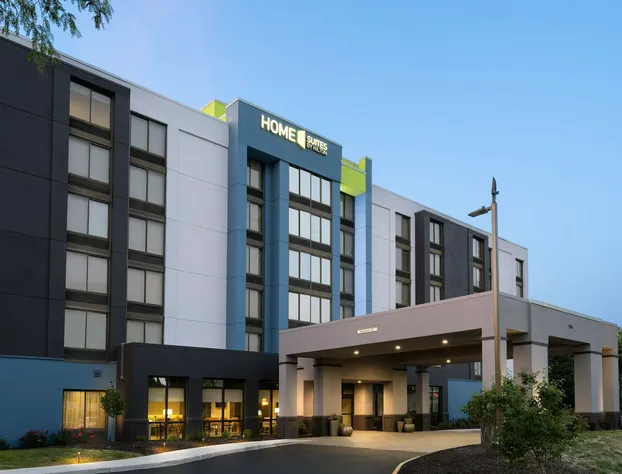 Home2 Suites by Hilton Indianapolis Keystone Crossing hotel detail image 1