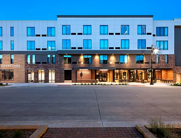Courtyard by Marriott Owatonna Downtown hotel detail image 1