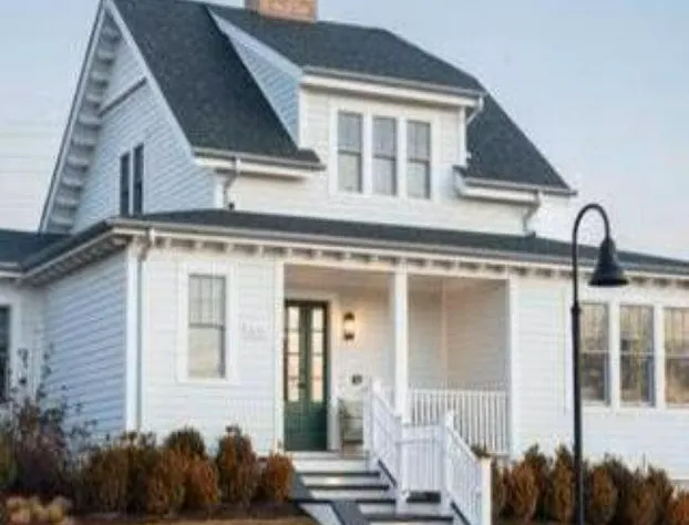 Canoe Place Inn and Cottages hotel detail image 3