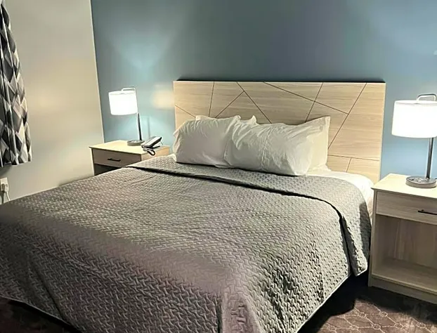 Deluxe Inn & Suites - Long Island City NYC hotel detail image 4