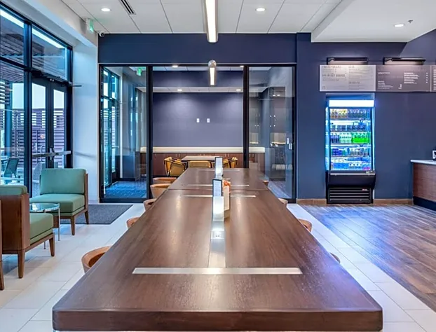 Courtyard by Marriott Conway hotel detail image 3