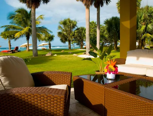 Villa Montana Beach Resort hotel detail image 3